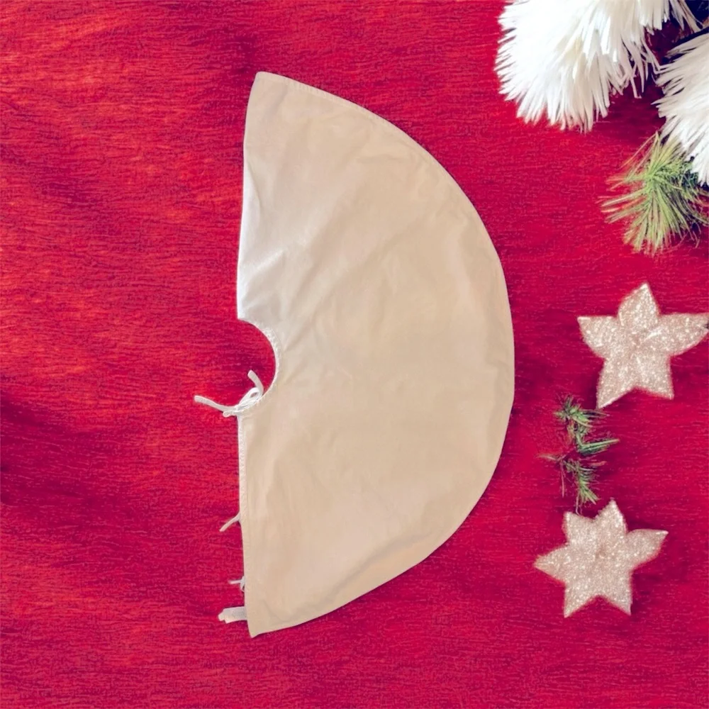 West Elm Velvet tree skirt Ivory 48 inch‎ Diameter